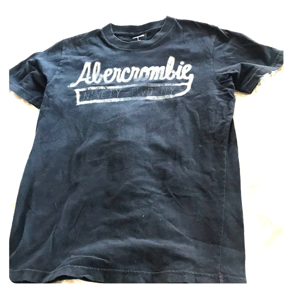 Abercrombie T-shirt boys size L